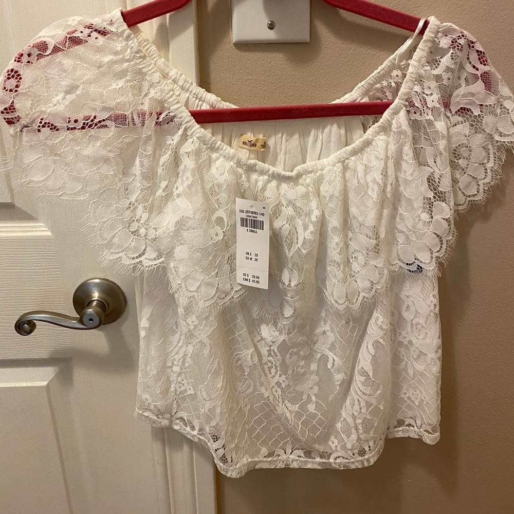Holister off shoulder crop top